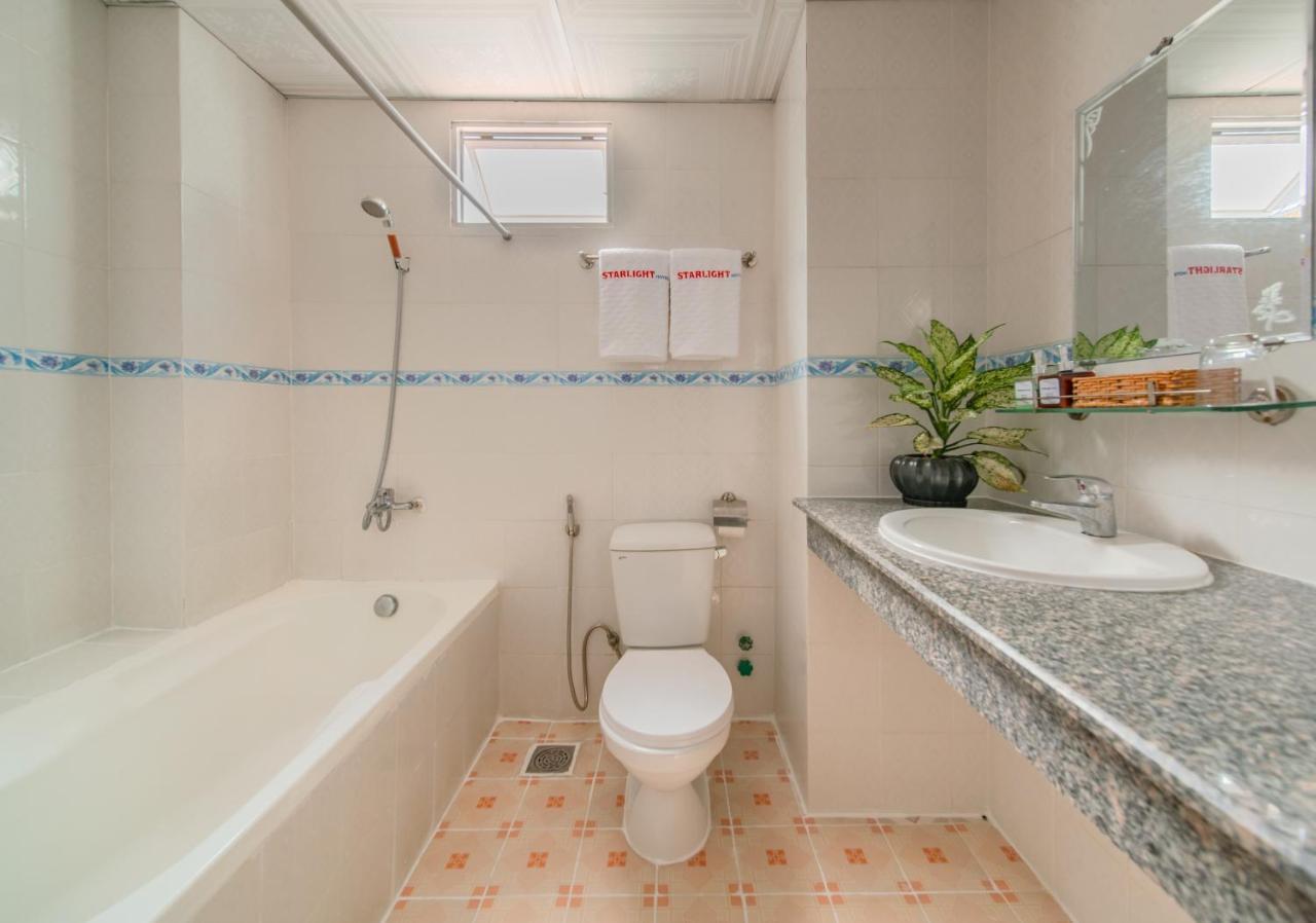 Starlight Nha Trang Hotell Exteriör bild