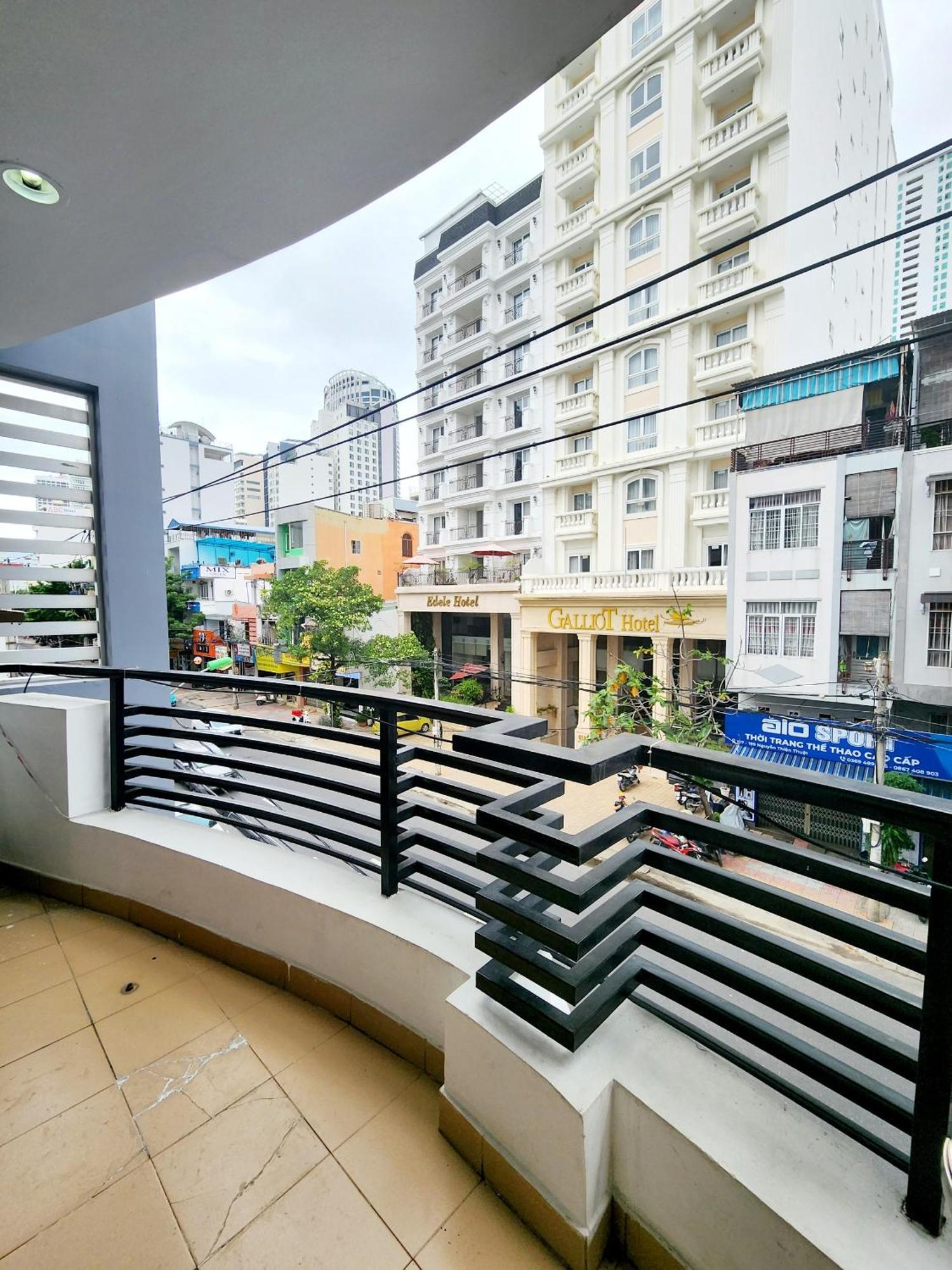 Starlight Nha Trang Hotell Exteriör bild
